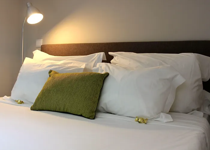 B The Guest Downtown Hotel Porto